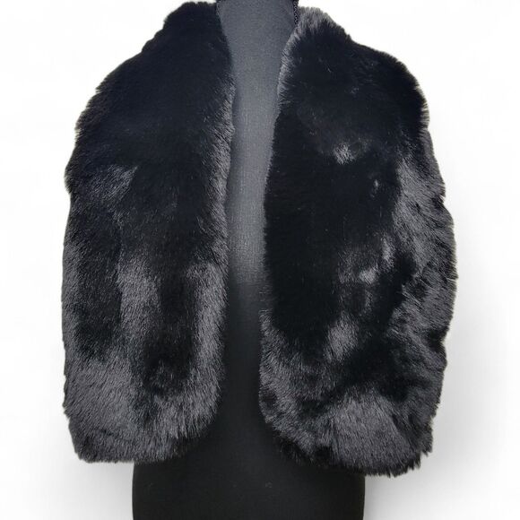Adrienne Vittadini Accessories - NWT Adrienne Vittadini Faux Fur Scarf Wrap Classic Glam Cocktail Party Formal